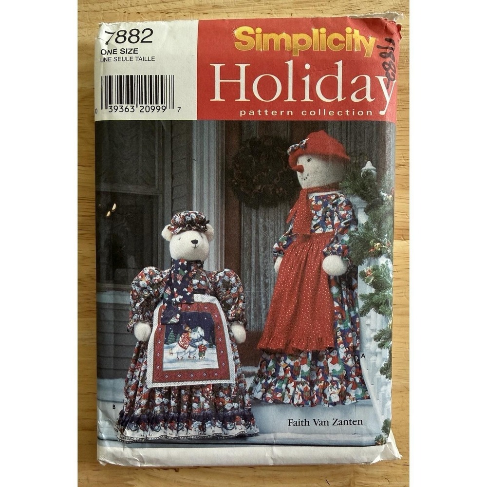 Simplicity Faith Van Zanten Holiday Pattern 7882 Snow Lady, Polar Bear w Clothes
